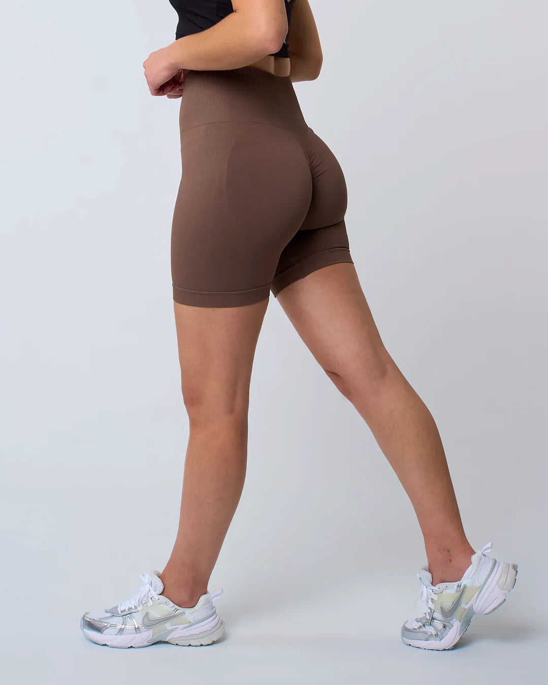 STRIVING PUSH-UP SHORT Wear and Build